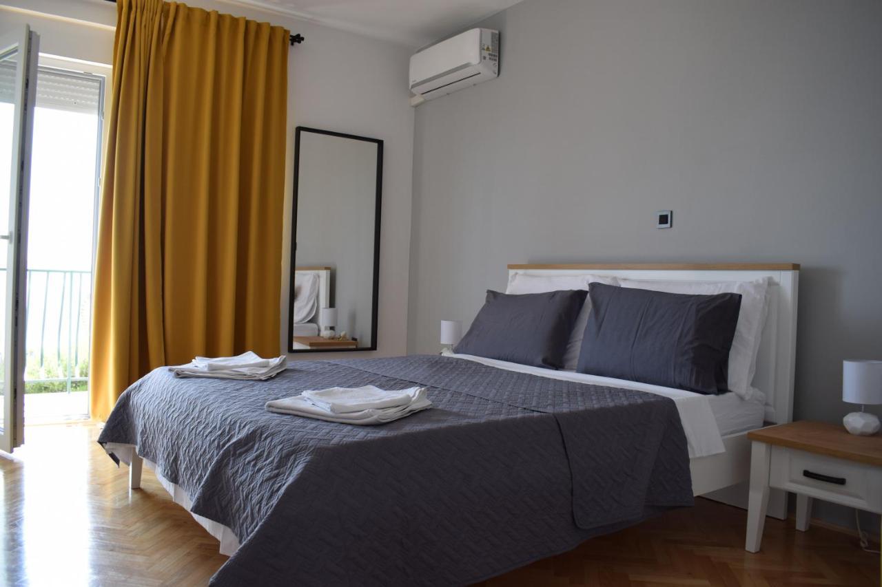 Apartman Oneum Omiš Esterno foto