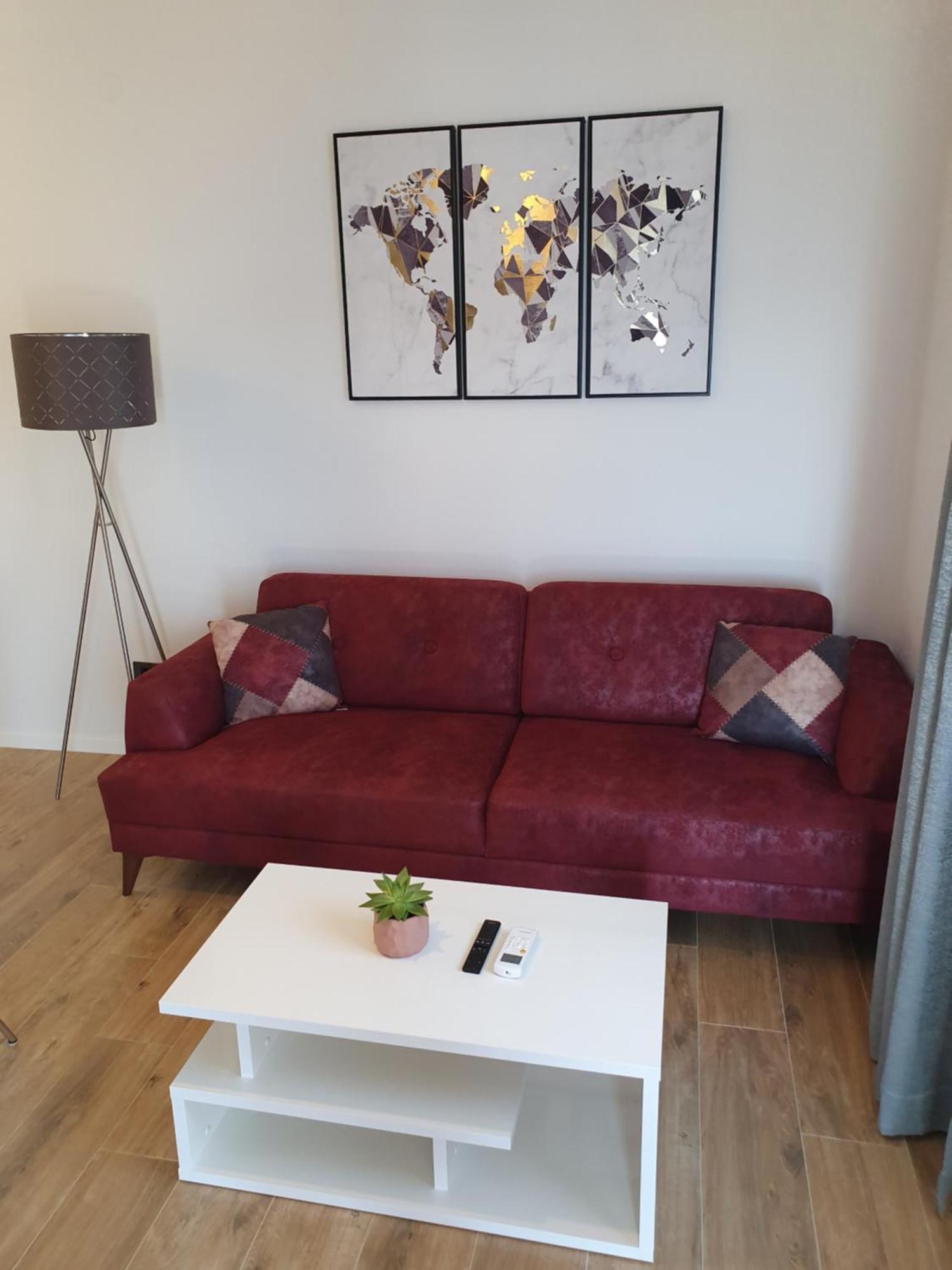 Apartman Oneum Omiš Esterno foto