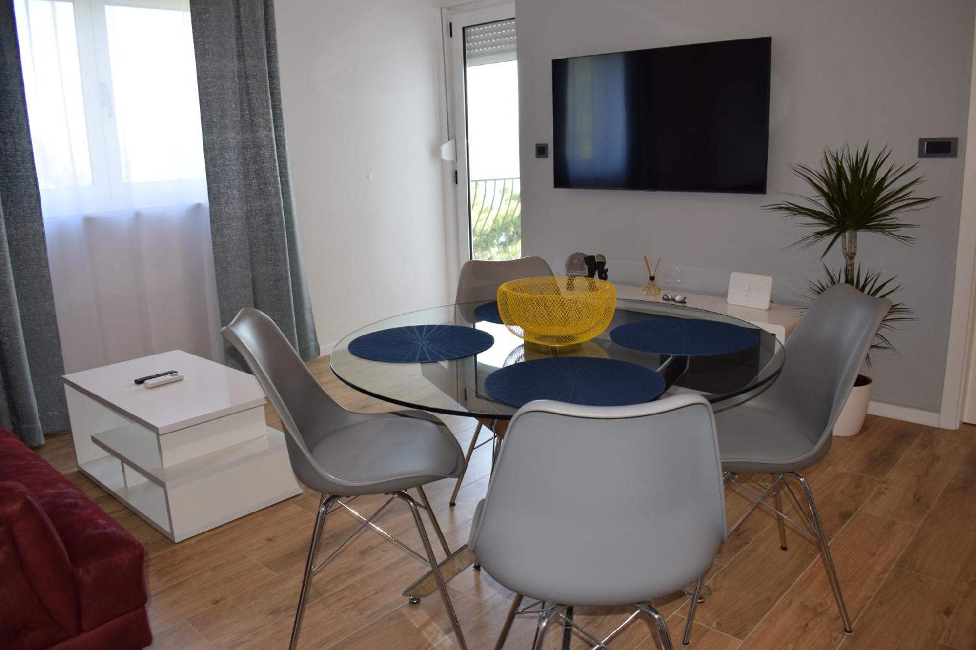 Apartman Oneum Omiš Esterno foto