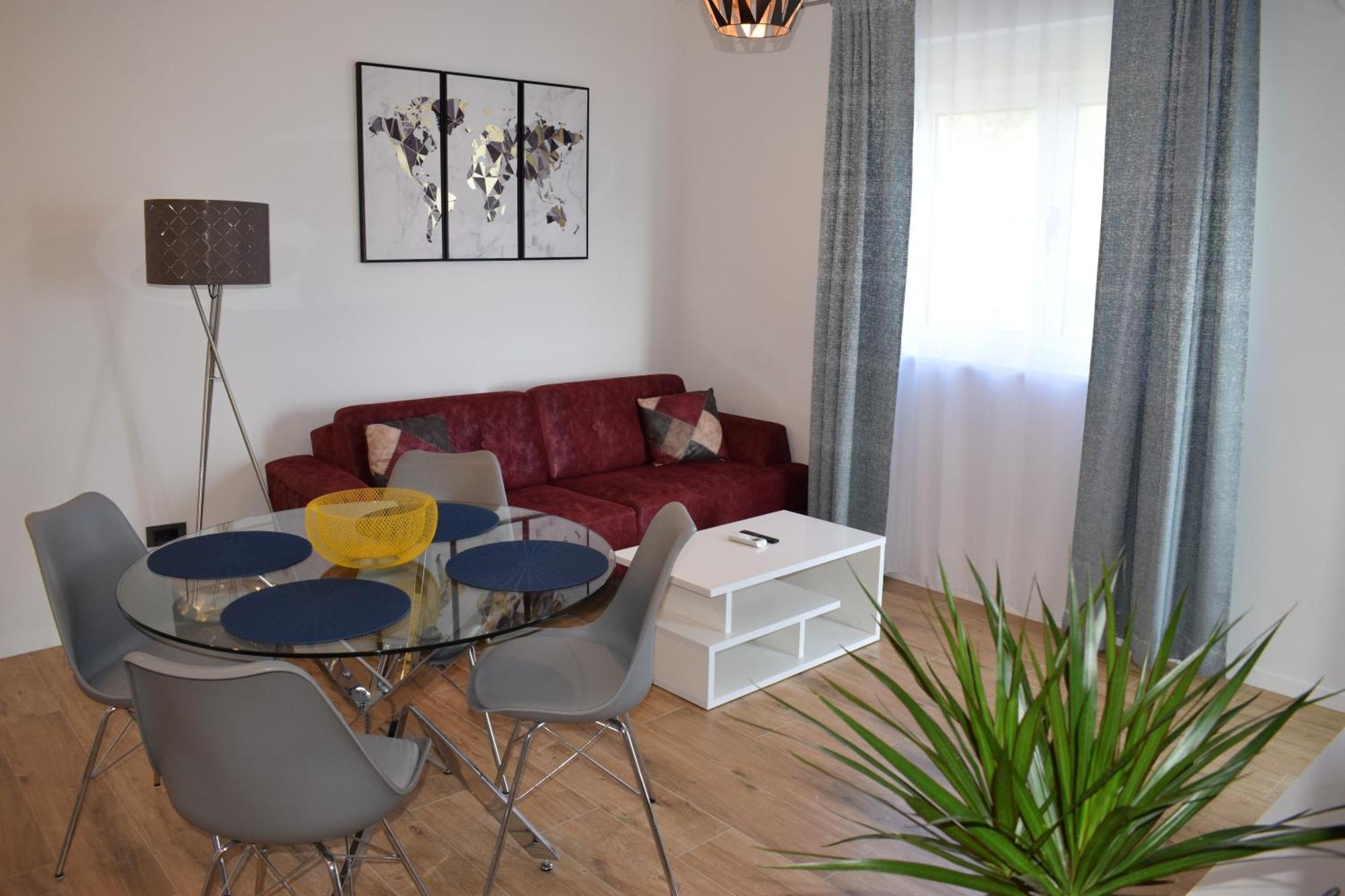 Apartman Oneum Omiš Esterno foto
