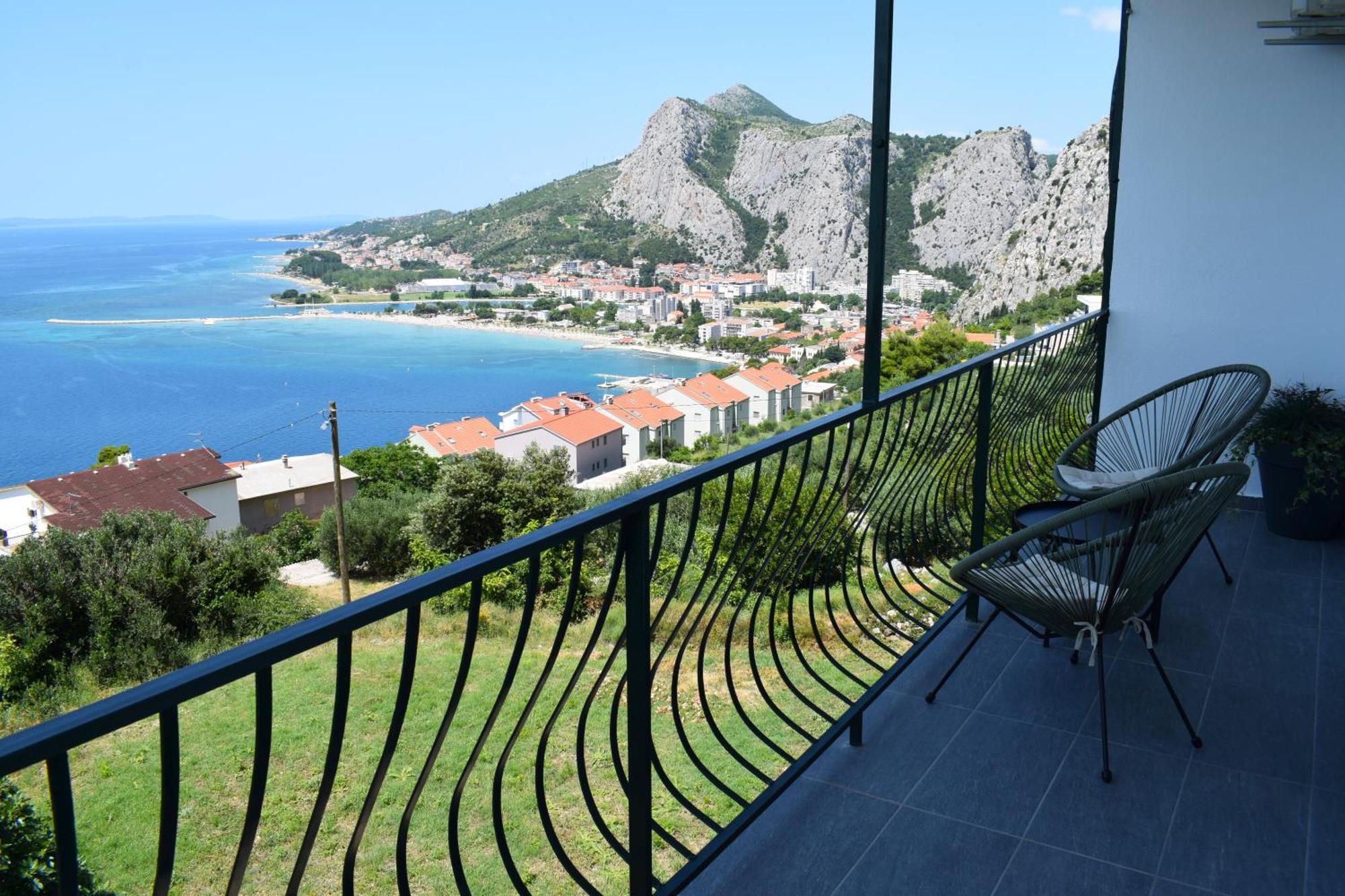 Apartman Oneum Omiš Esterno foto