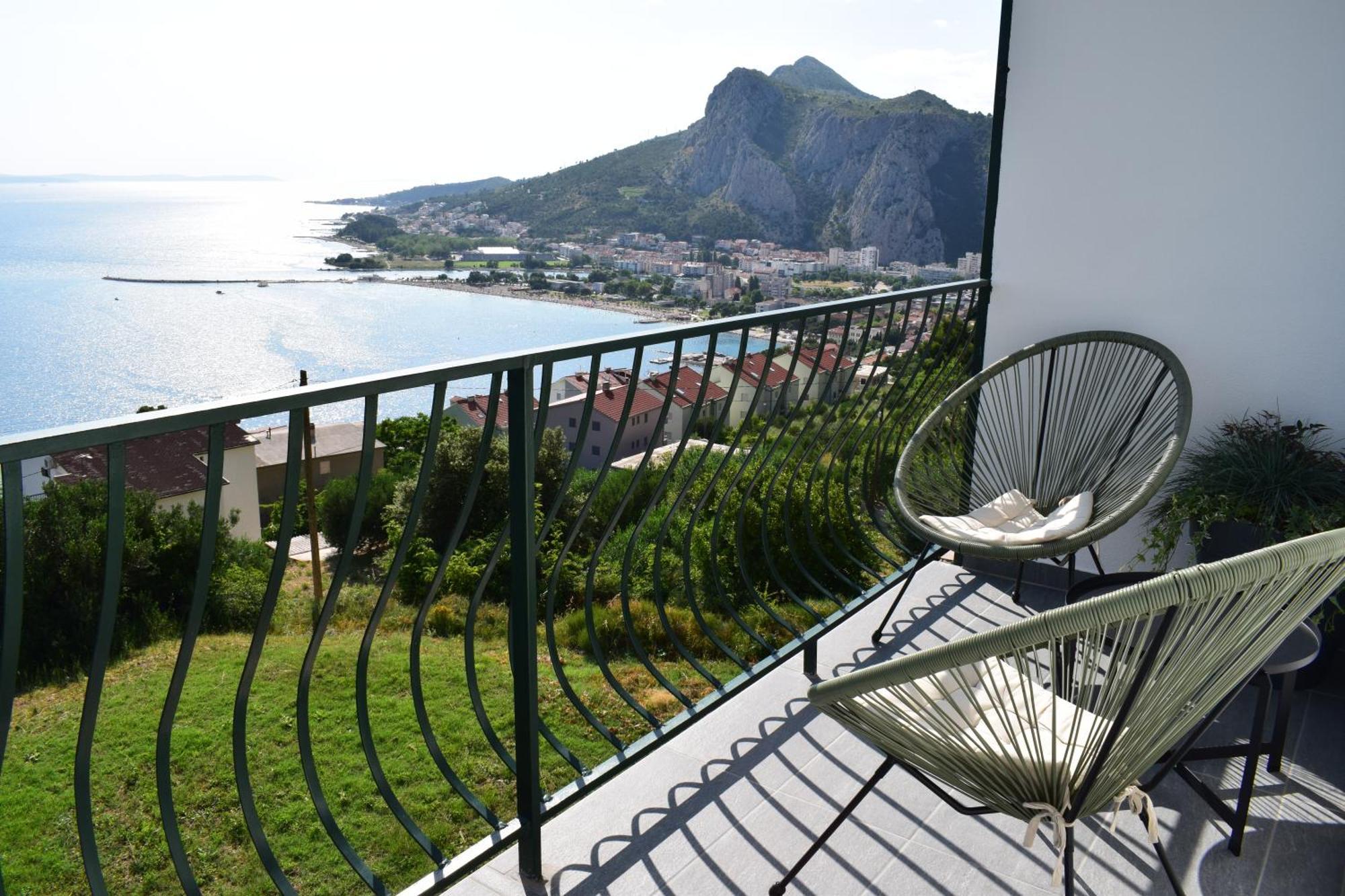 Apartman Oneum Omiš Esterno foto
